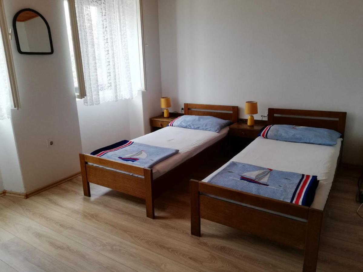 Hostel Flora Мали-Лошинь Номер фото